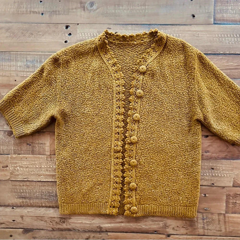 ***SOLD***
Vintage 40’s Knit Cardigan - Picture 2 of 8